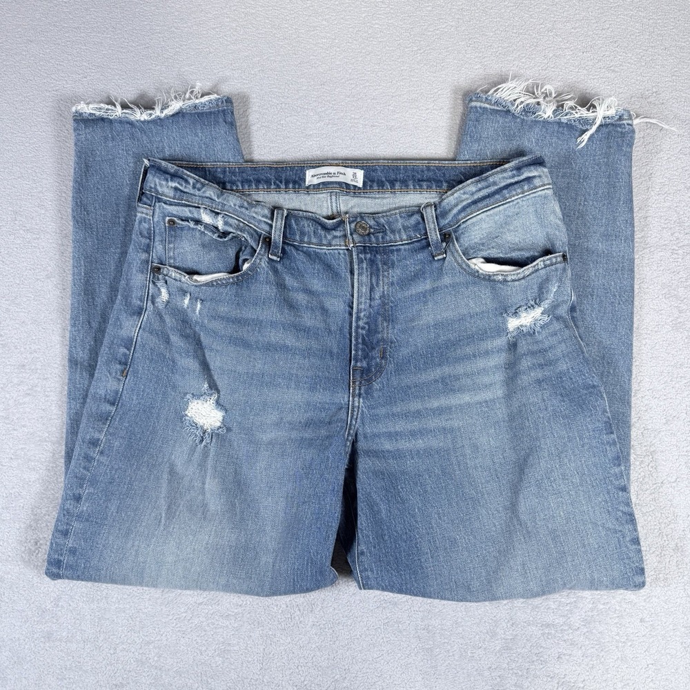 Abercrombie & Fitch Mid Rise Boyfriend Blue Jeans Size 31/12R